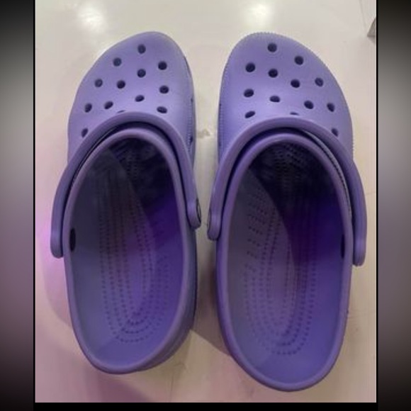 Crocs - Picture 2 of 3